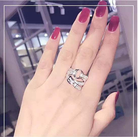 Bold belt-inspired cowgirl ring that adds a unique Western edge to any outfit.