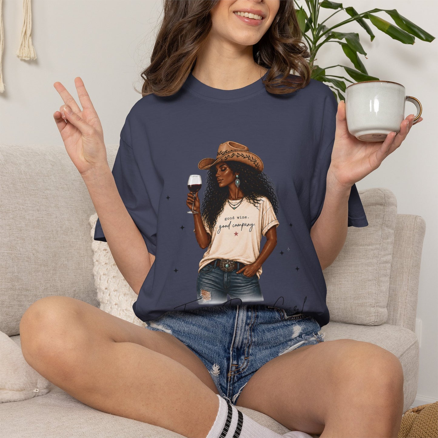 The Midnight Belle | Texas Pour Girl Everyday Girls Tee | Western Wine Shirt Women