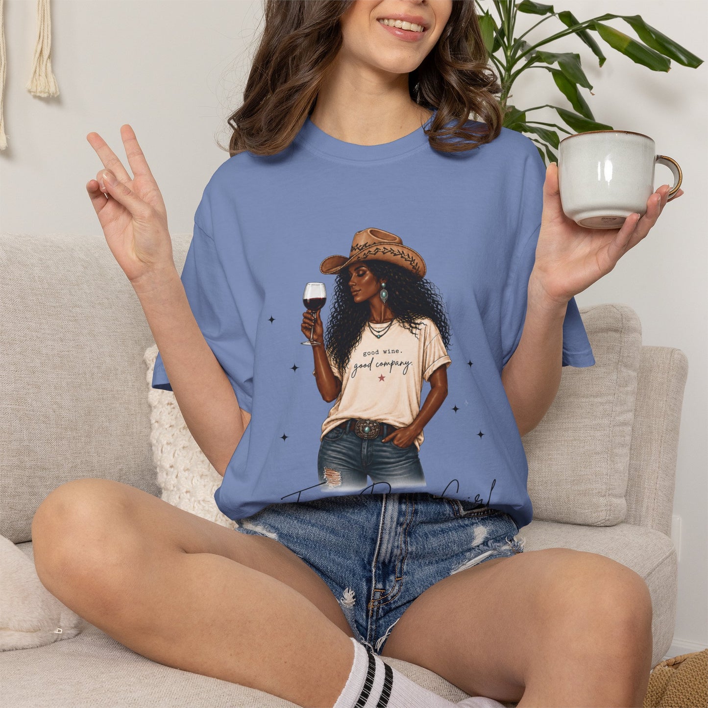 The Midnight Belle | Texas Pour Girl Everyday Girls Tee | Western Wine Shirt Women